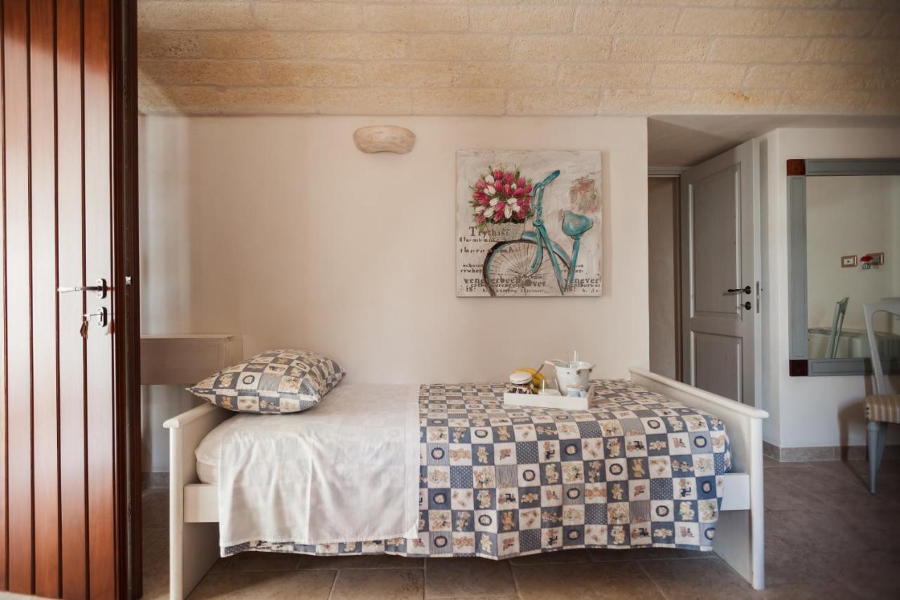 ファザーノ I Trulli Del Tupparello Bed & Breakfast エクステリア 写真