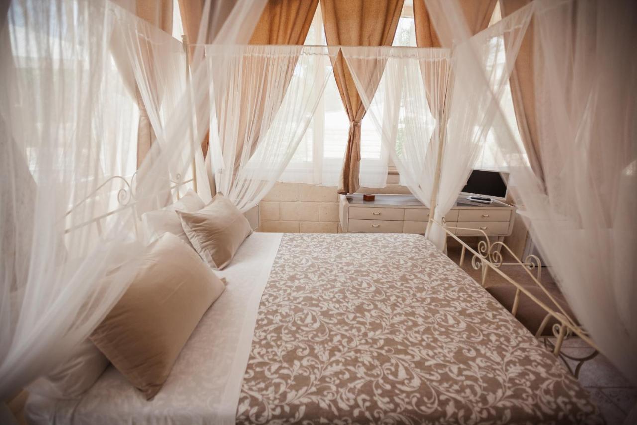 ファザーノ I Trulli Del Tupparello Bed & Breakfast エクステリア 写真